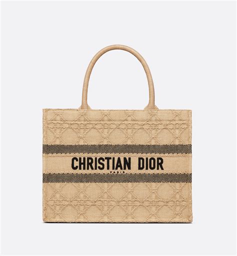 lady dior canvas bag price|borsa rafia dior.